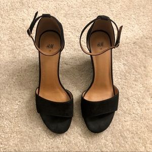 ❗️SOLD❗️Black Suede Strappy Wedge Heel